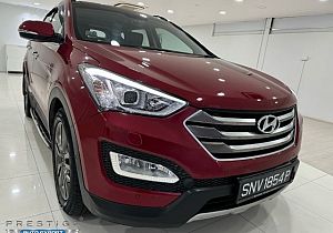 Hyundai DM SANTA FE 2.4L GDI Sunroof 4WD 2014 Red Rear Entertainment 